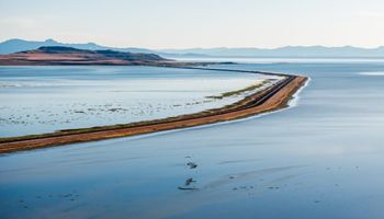 Gov. Cox and Utah leaders sign Great Salt Lake 2034 Charter with $200 million in private sector commitments
