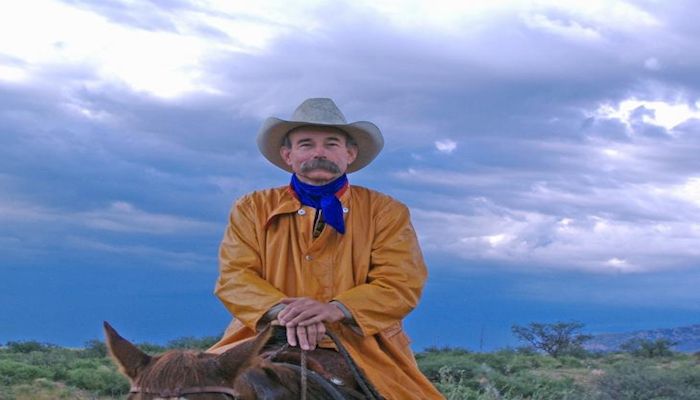 BAXTER BLACK ON THE EDGE OF COMMON SENSE: The Lone Pine