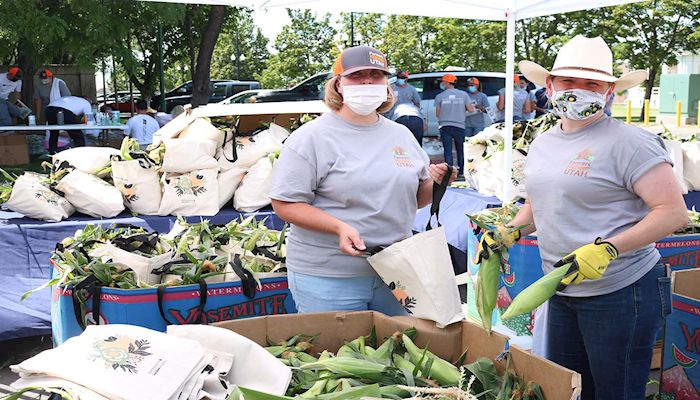 Farmers Feeding Utah Makes Third Delivery of Food to Needy Families & Refugee Groups in West Salt Lake Valley