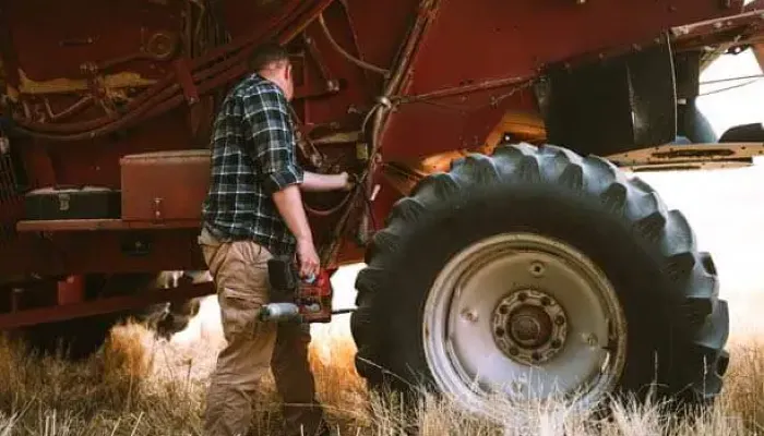 4 Farm Equipment Replacement Strategies